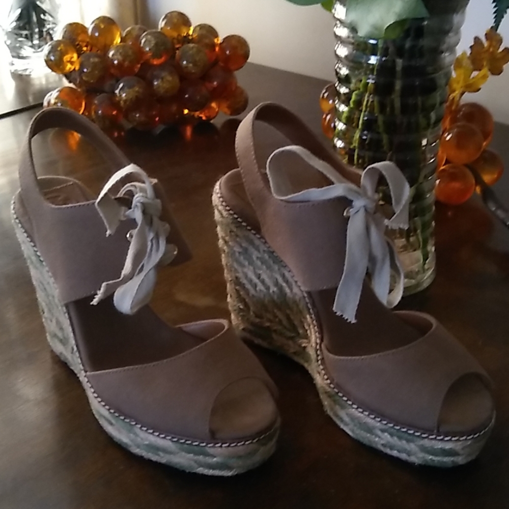 Tory Burch wedge espadrilles - Picture 2 of 4